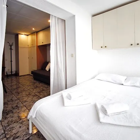 Apartamento Loft En Castelldefels Junto La Playa Exterior photo
